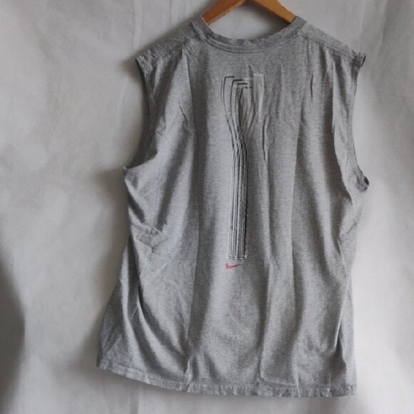 Nike Gray Sleeveless Tank Tee Top Cotton Shirt Active Wear Sports Gym Athleisure - Picture 3 of 6